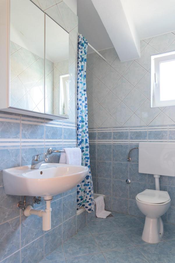 Rasin Apartments Pakoštane Εξωτερικό φωτογραφία